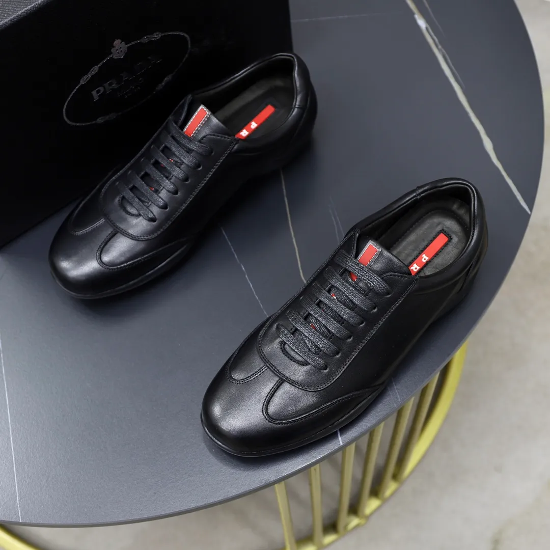 Factory price: 600💰Top original order Brand: PRADA (Prada) Standard code: Men's size 38/44 (45 can be customized) Grade: Same as the official website Material: Original cowhide surface, cowhide lining, original wear-resistant soft outsole Style category: casual sports shoes, young fashion, European and American trends, British style Color: actual picture color